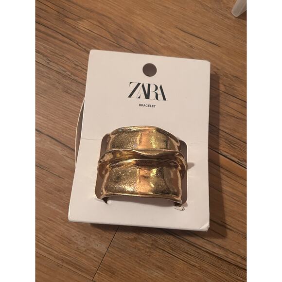 Nwt- Zara gold metal cuff bracelet - Picture 2 of 3